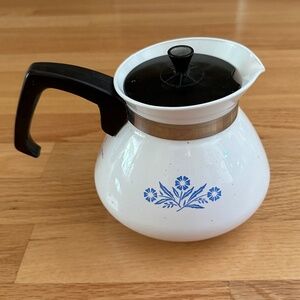 Corning Ware Blue Cornflower 6 Cup Coffee Tea Pot with Black Lid